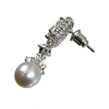 Load image into Gallery viewer, Crystal and Pearl Earrings