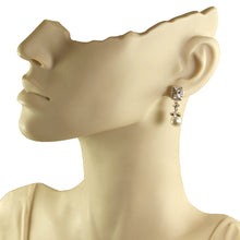 Load image into Gallery viewer, Crystal and Pearl Earrings