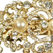 Load image into Gallery viewer, Button Pearl Bridal Hair Comb no.2