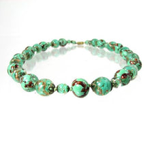 Load image into Gallery viewer, Venetian jade green bead Necklace