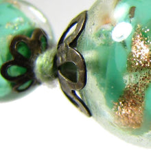 Load image into Gallery viewer, Venetian jade green bead Necklace