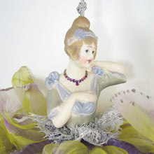 Load image into Gallery viewer, Mauvé Anenomie Spitfire Hanging Tassel China Doll