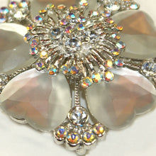 Load image into Gallery viewer, Tudor Rose Bridal Hair Comb