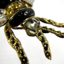 Load image into Gallery viewer, Bumble Bee brooch