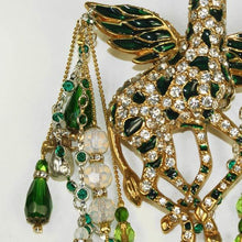 Load image into Gallery viewer, Emerald Magical Angel-winged Giraffe Brooch