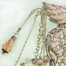 Load image into Gallery viewer, Rose Magical Angel-winged Giraffe Brooch