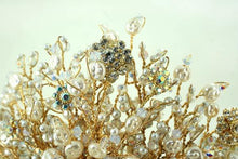 Load image into Gallery viewer, Pearl and Crystal Tiara