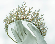 Load image into Gallery viewer, Gold Sprig Tiara