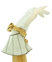 Load image into Gallery viewer, Gold Knot Bracelet