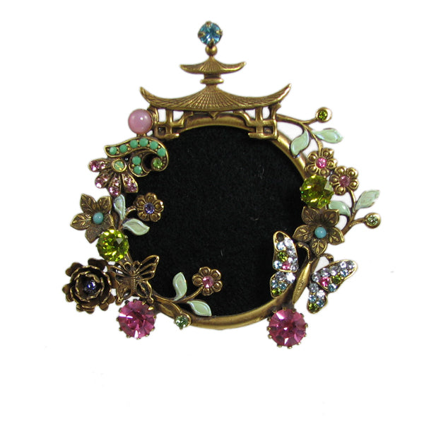 Pagoda picture frame