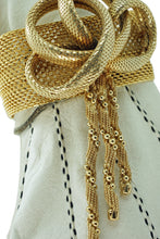 Load image into Gallery viewer, Vintage gold-plated Knot bracelet
