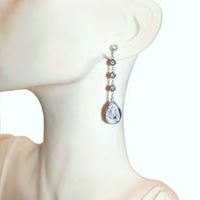 Load image into Gallery viewer, Crystal Drop Earrings