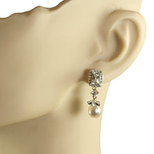 Load image into Gallery viewer, Crystal and Pearl Earrings