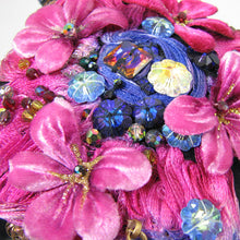 Load image into Gallery viewer, Cross