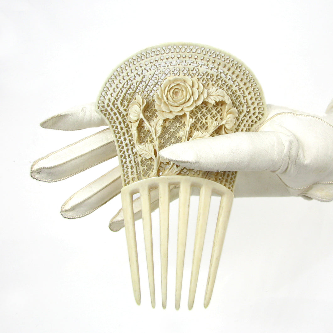 Antique Haircomb no 2