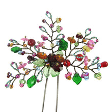 Load image into Gallery viewer, Green bead and Wirework Clip