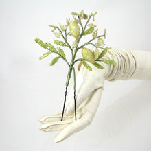 Load image into Gallery viewer, Leaf Hairpin