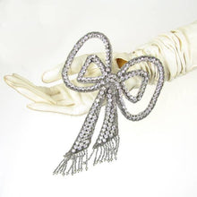 Load image into Gallery viewer, Edwardian Bow Bridal Hair Comb