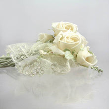 Load image into Gallery viewer, Rose Bud Bridal Hair Comb