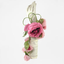 Load image into Gallery viewer, Trailing Rose