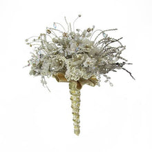 Load image into Gallery viewer, Victorian style Bearded Posy