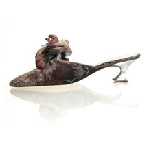 Load image into Gallery viewer, Velvet Rose Slippers