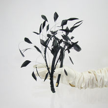 Load image into Gallery viewer, Feather headdress