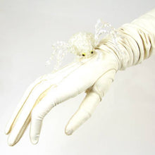 Load image into Gallery viewer, Jewelled Lucky Spider